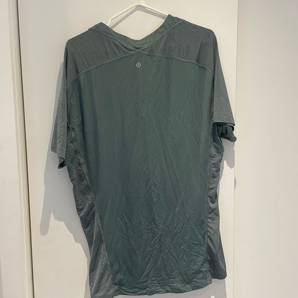 Lululemon Men - Running and Training Shirt - Picture 3 of 3